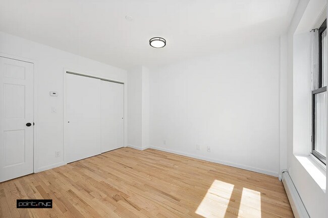 Building Photo - 2 bedroom in NYC NY 10001