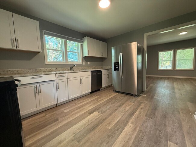 Building Photo - 2 Bedroom/1 Bath Home in Rock Hill