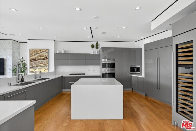 Building Photo - 17816 Porto Marina Way