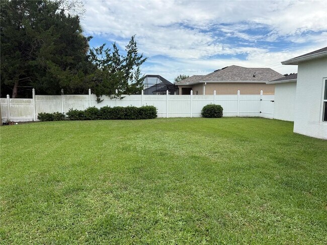Building Photo - 125 Florida Park Dr N