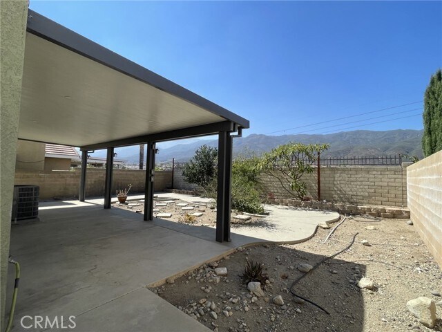 Building Photo - 15096 Fox Ridge Dr