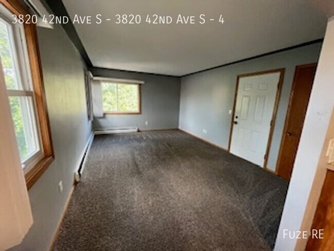 Building Photo - 3820 42nd Ave S