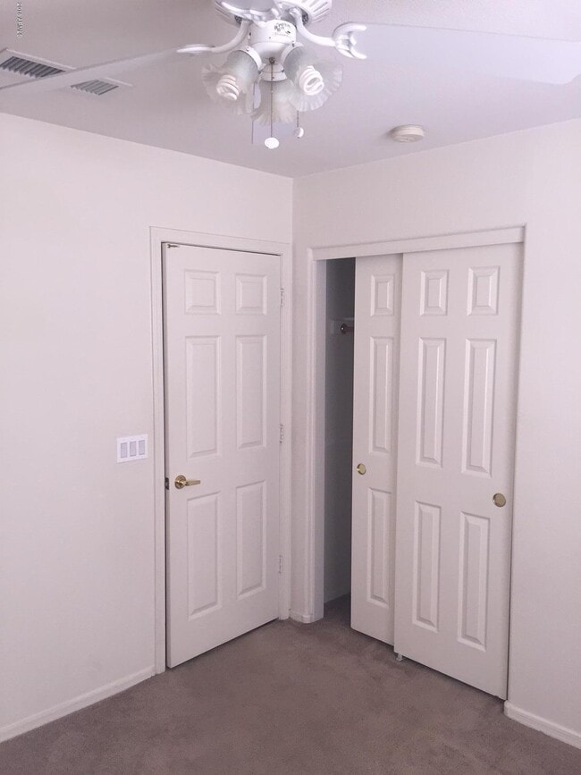 Building Photo - 16054 N 138th Dr