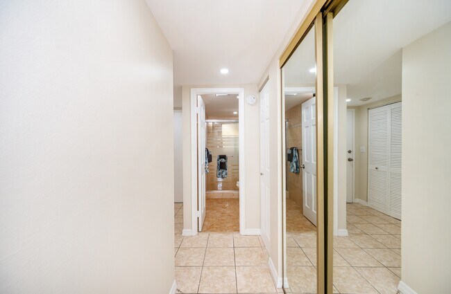 Building Photo - 7705 SW 86th St