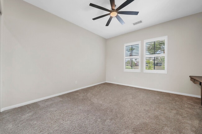 Building Photo - 112 Tesori Dr