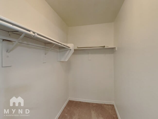 Building Photo - 1026 W Carnoustie Ct