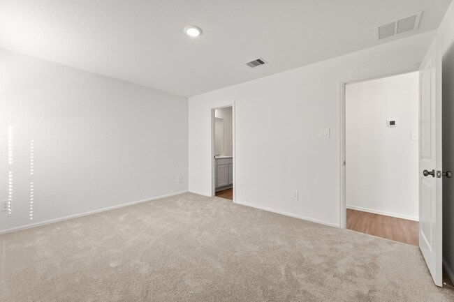 Building Photo - 17747 Pemswood Dr