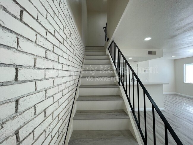 Building Photo - 3479 20th St