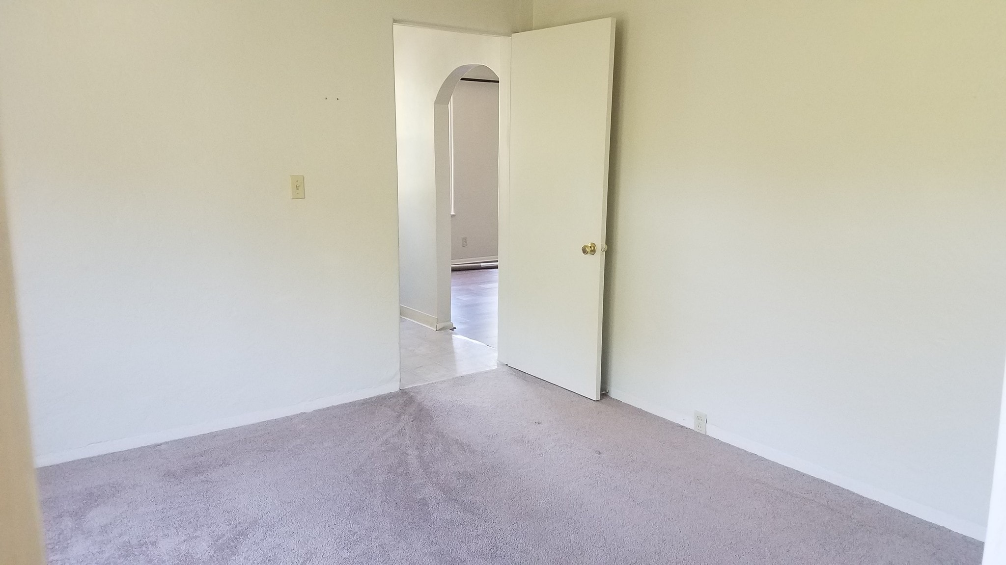 BR looking toward LR/Kitchen - 1537 Schiller St