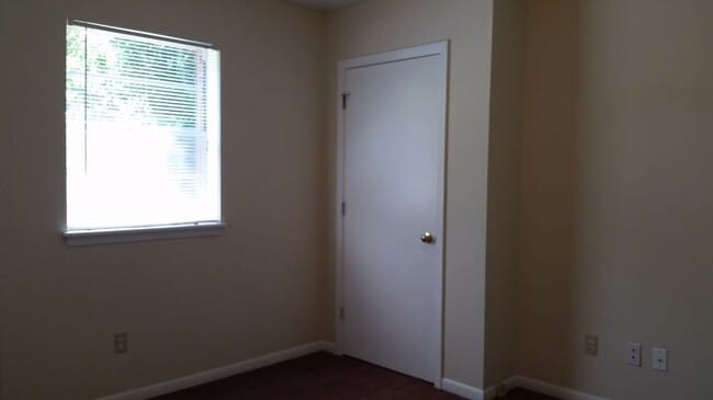 Building Photo - FOXCROFT