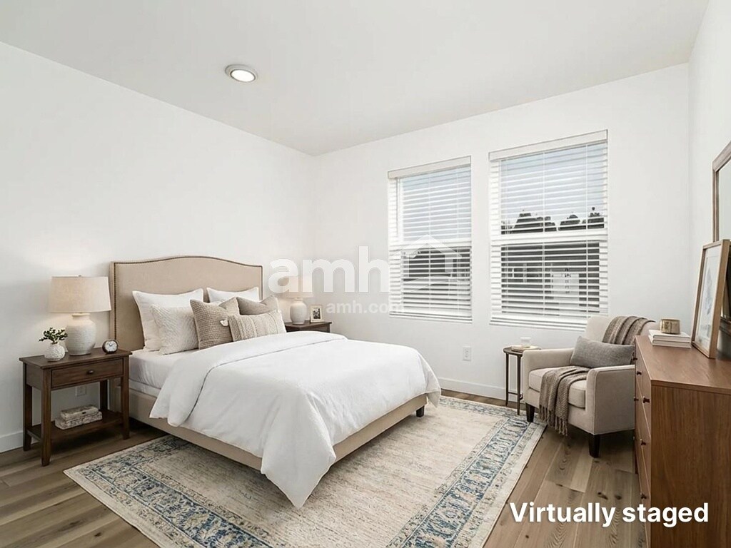 Building Photo - 5303 Turnstone St SE