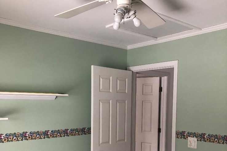 Building Photo - 320 Crestview Dr