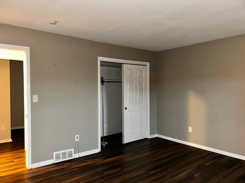 Building Photo - 292 Washington St