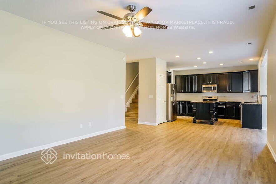 Building Photo - 812 Tannerwell Ave