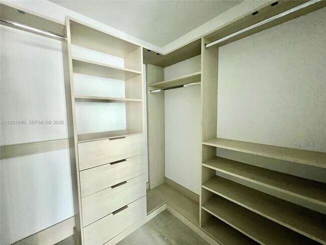 Building Photo - 92 SW 3rd St