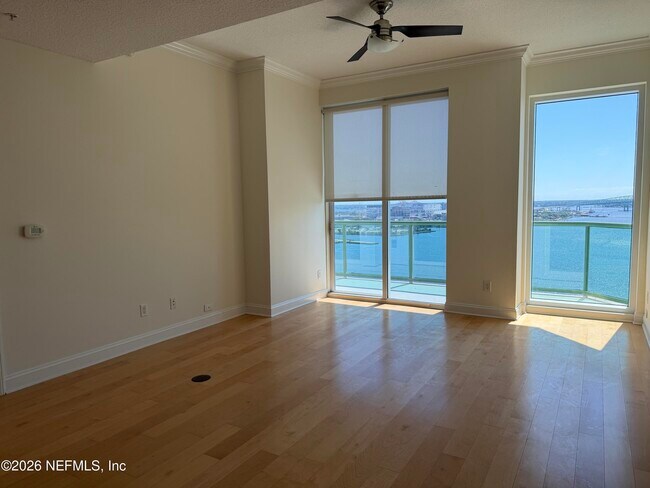 Building Photo - 1431 Riverplace Blvd
