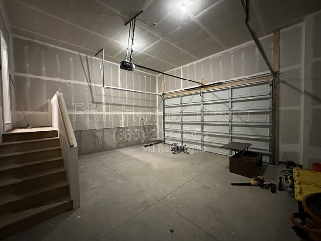 Building Photo - 1031 W 1000 N