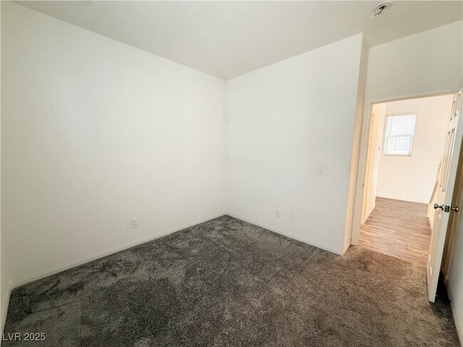 Building Photo - 8011 Cavazzo Ave