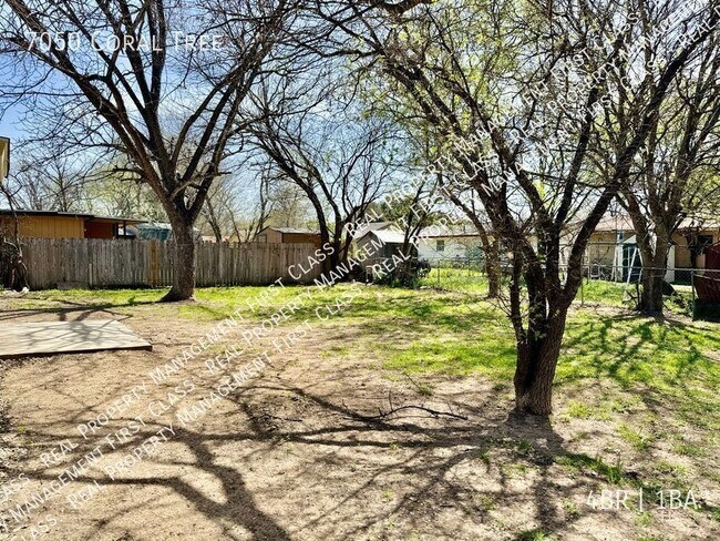 Building Photo - 7050 Coral Tree