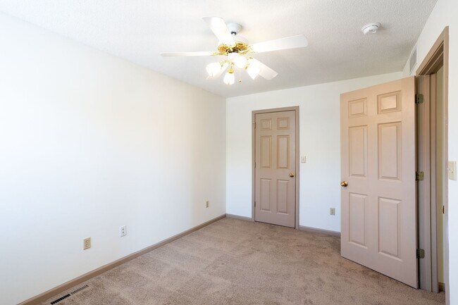 Building Photo - 3256-3258 Wind River Cir.