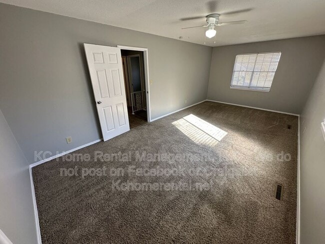 Building Photo - 9338 Bluejacket St