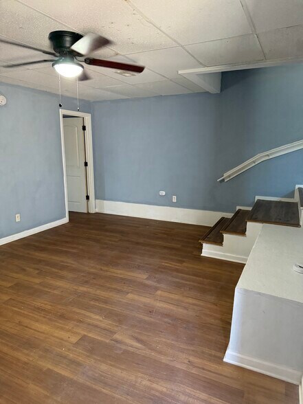 Building Photo - 718 N 18th St