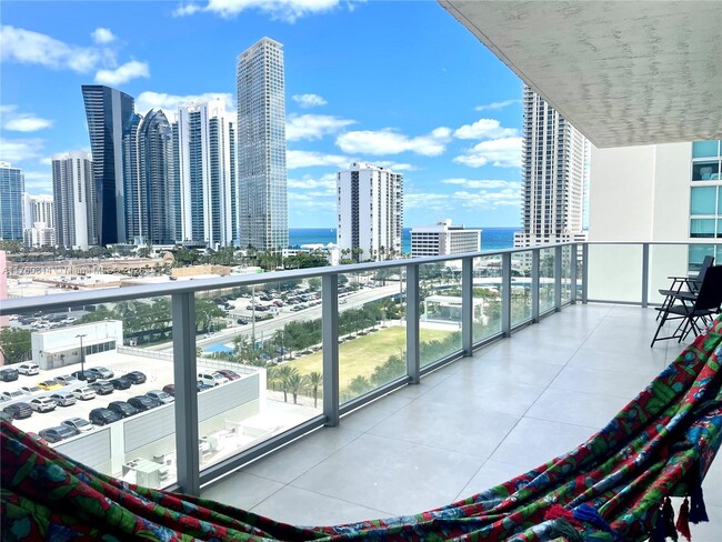 Building Photo - 300 Sunny Isles Blvd