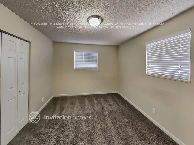 Building Photo - 5511 Revere St