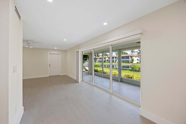 Building Photo - 1155 Sandpiper St