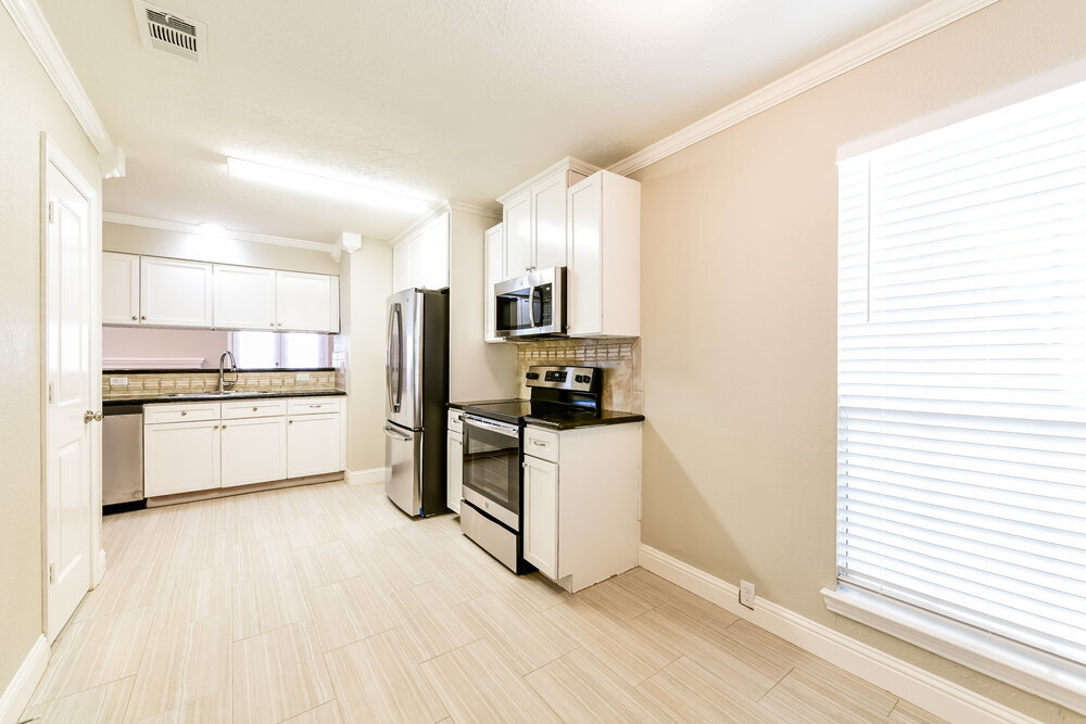 Building Photo - 17422 Lobo Trail
