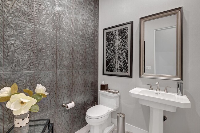 Building Photo - 54885 Madagascar Way