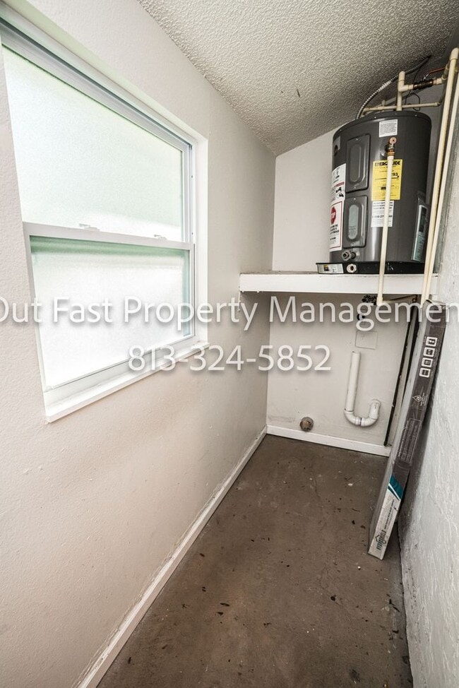 Building Photo - 430 3rd Ave
