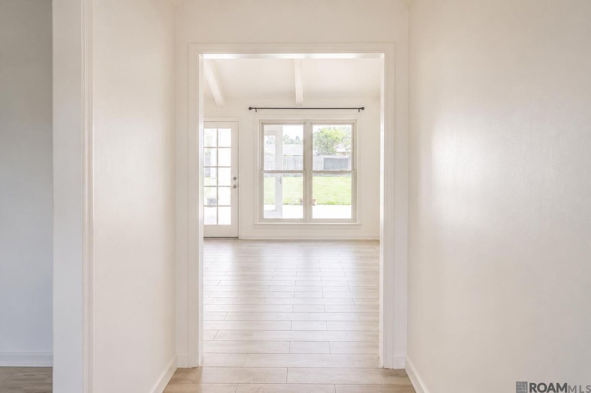 Building Photo - 13523 Willowridge Ave