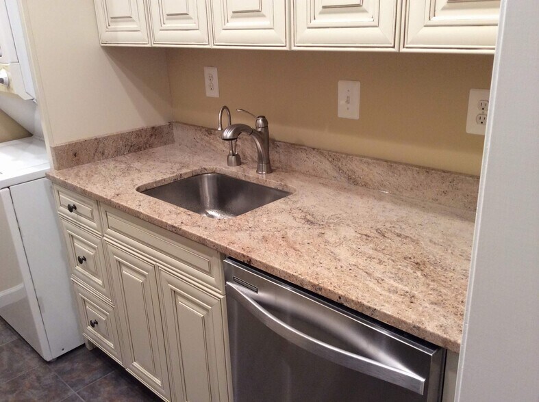 Astoria Granite Counter tops - 236 Maryland Ave NE