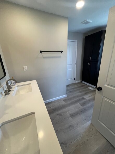 Building Photo - 1449 Marion St