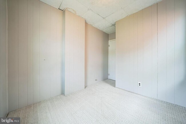 Building Photo - 134 W Spruce St