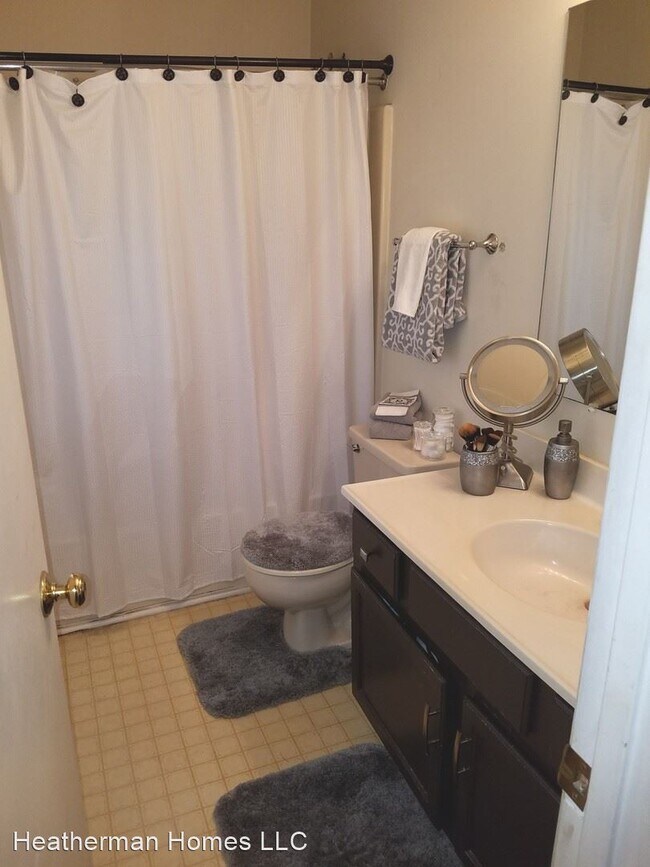 Building Photo - 2 br, 2.5 bath House - 310 Wind Ridge Drive