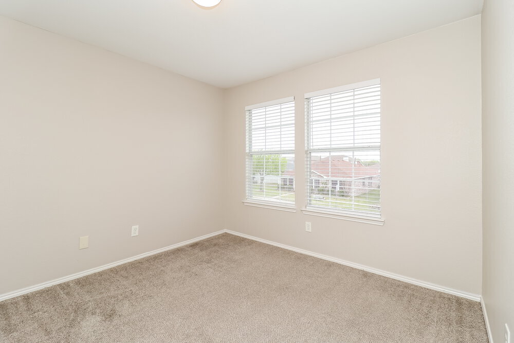 Building Photo - 2246 Midbury Dr