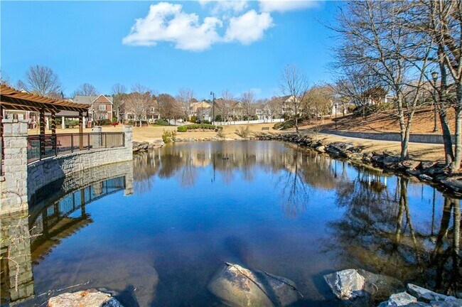 Building Photo - 1954 Sanford Dr