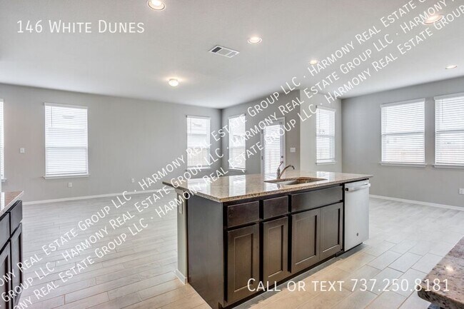 Building Photo - 146 White Dunes Dr