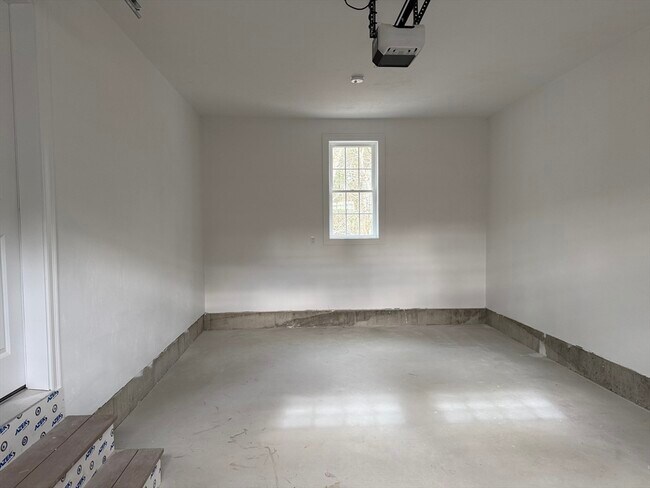 Building Photo - 19 Kashmirs Way