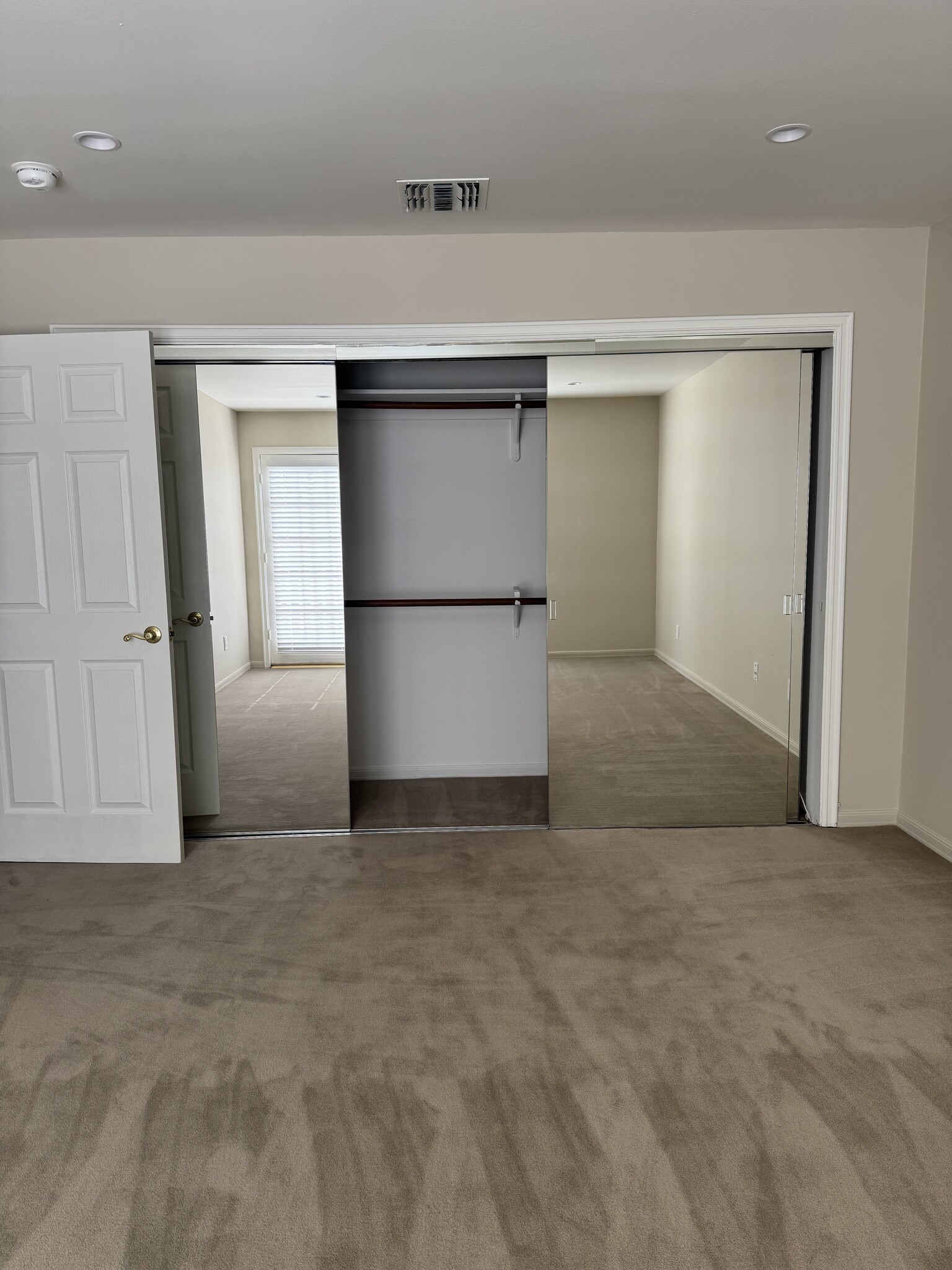 Bedroom closet - 18850 Hatteras St