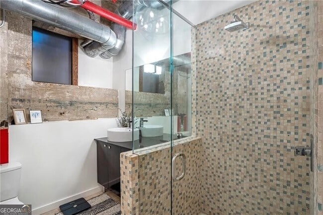 Building Photo - 650 Glen Iris Dr NE