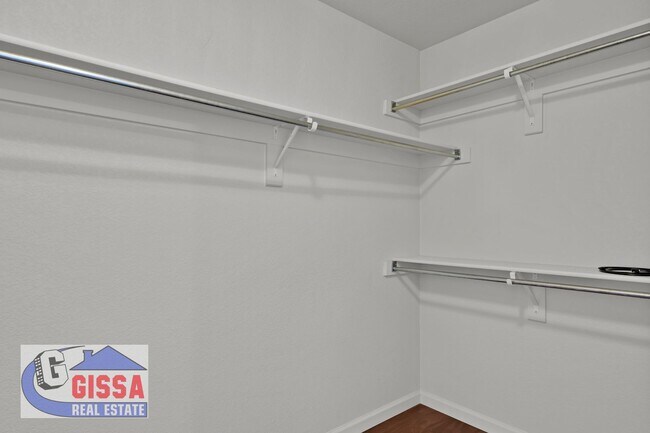 Building Photo - Cute home with engineered hardwood flooring throughout is available now!