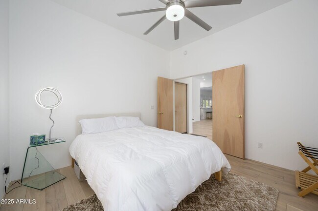 Building Photo - 25810 N Abajo Dr