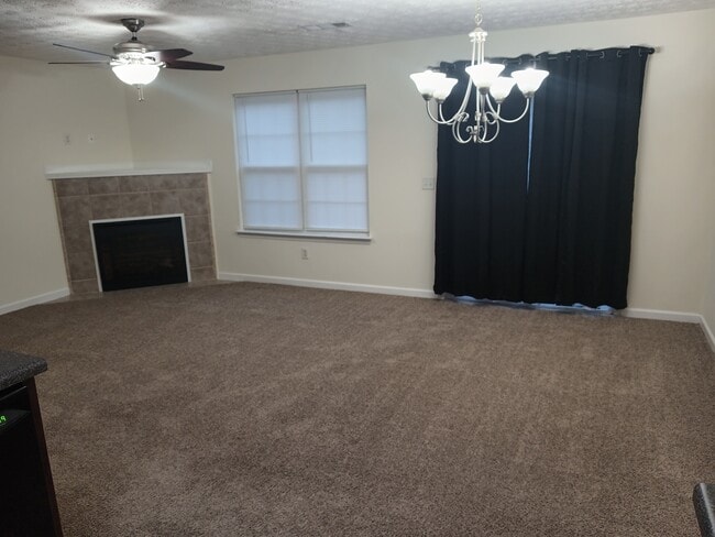 Building Photo - 685 Georgetown Ln