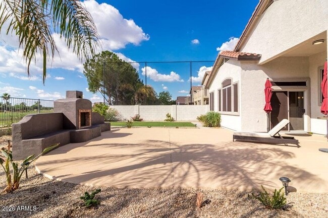 Building Photo - 1004 S Parkcrest St