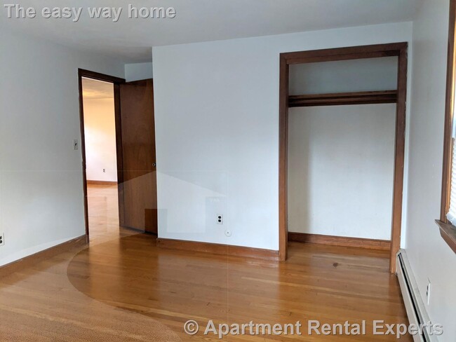 Building Photo - 400 Walden St