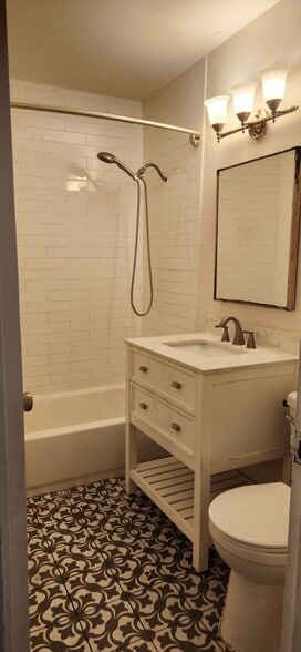 Upstairs bathroom - 5979 SW 69th St