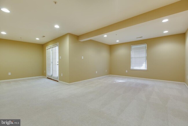 Building Photo - 7543 Maidenhead Dr